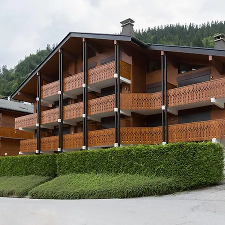 Proche Village, Aux Pistes Et Espace Aquatique, 2 Pieces + Coin Nuit, Garage, Animaux Admis - Fr-1-437-31 *